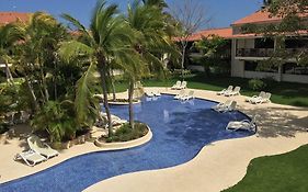 Coronado Luxury Club & Suites
